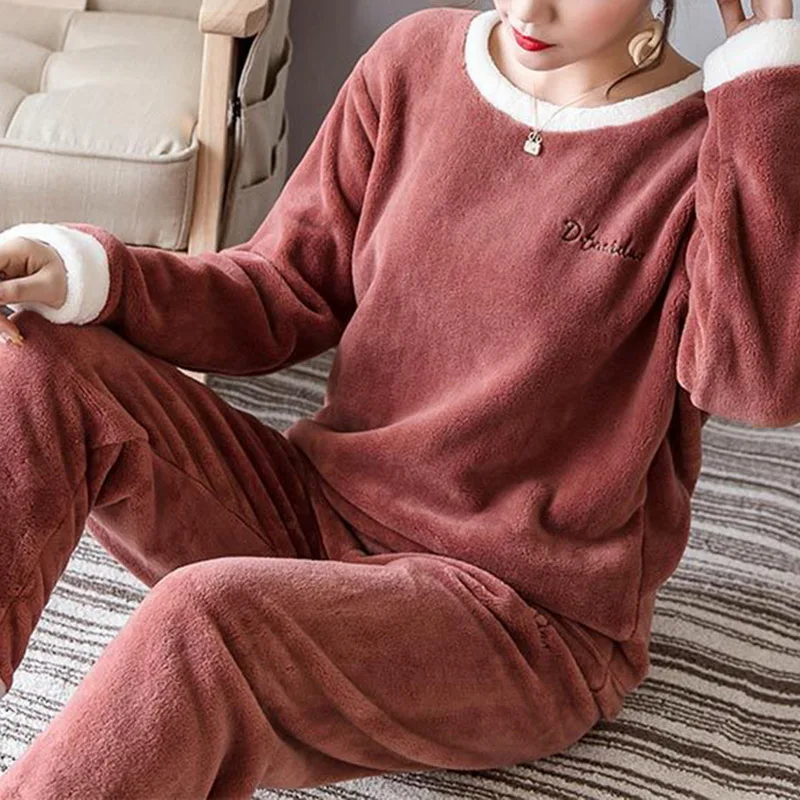 2020 Pozimi Pižamo Ženske Korejski Sleepwear Srčkan Flanela Pižamo Nastavite Žamet Toplo Pijama Krog Vratu Pyjama Homewear Ženske