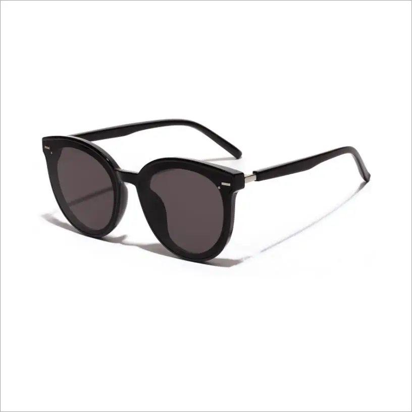 Okrogla sončna Očala Ženske Letnik beli okvir Očal je zelena Retro Cat eye sončna očala Ženska Očala UV400