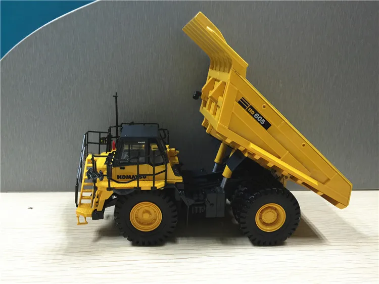 UH8009 1:50 Obsega Komatsu HD 605 Off-Highway Tovornjak Diecast Toy Model za Okras,Zbiranje,Darila,Št Paket Polje