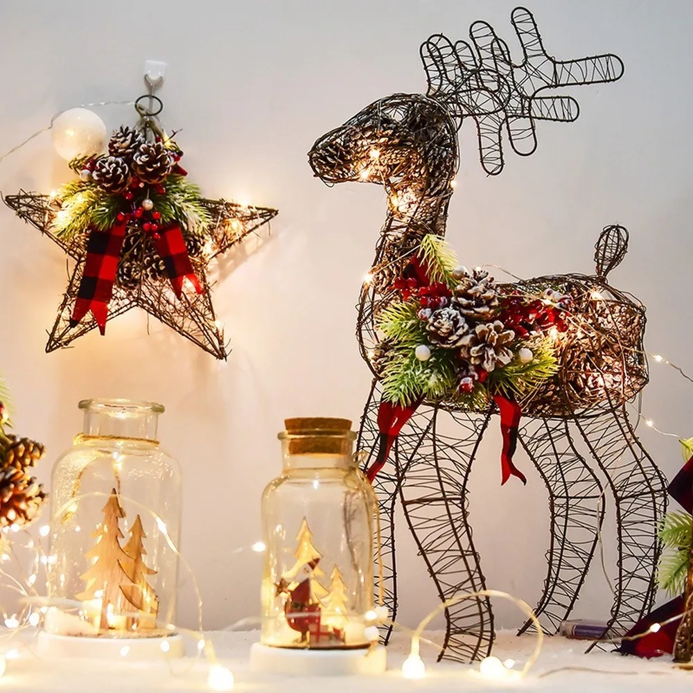 Božič Elk Železa Umetnosti Borovih Storžkov s Svetlobo LED Božični Okraski Jelenov Nakupovalno središče Okna Okraski Doma Desk Dekor