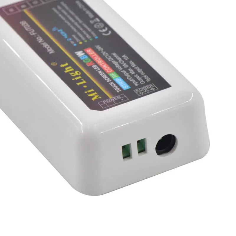 Inteligentno Brezžično omrežje za Paketni prenos Daljinski upravljalnik 2.4 G MiLight RGBW Sprejemnik Multicolor Zatemnitev Barvno Mešanje LED Trak Krmilnik