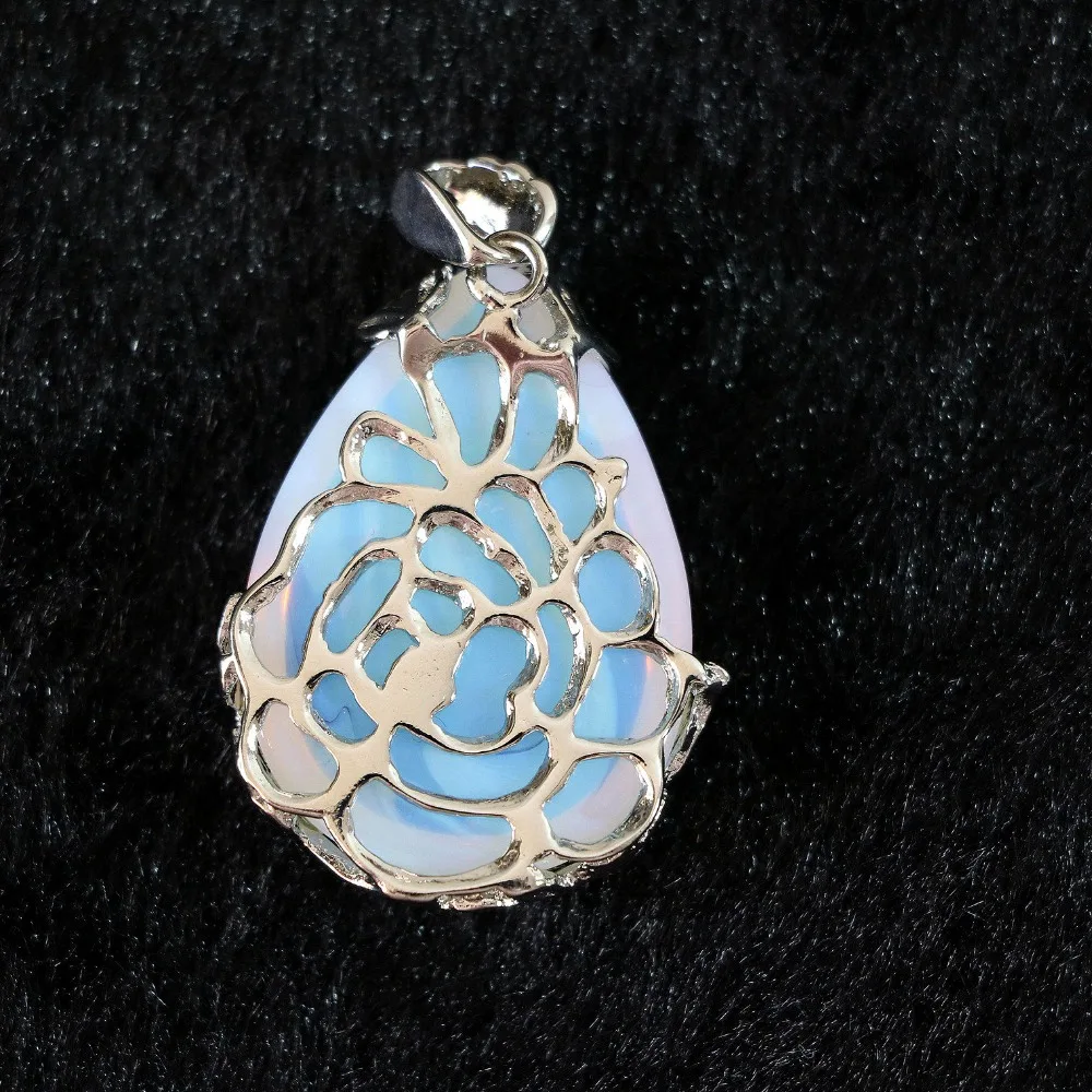 Solze opal obesek 27x30mm nakit, obeski, ogrlice B865