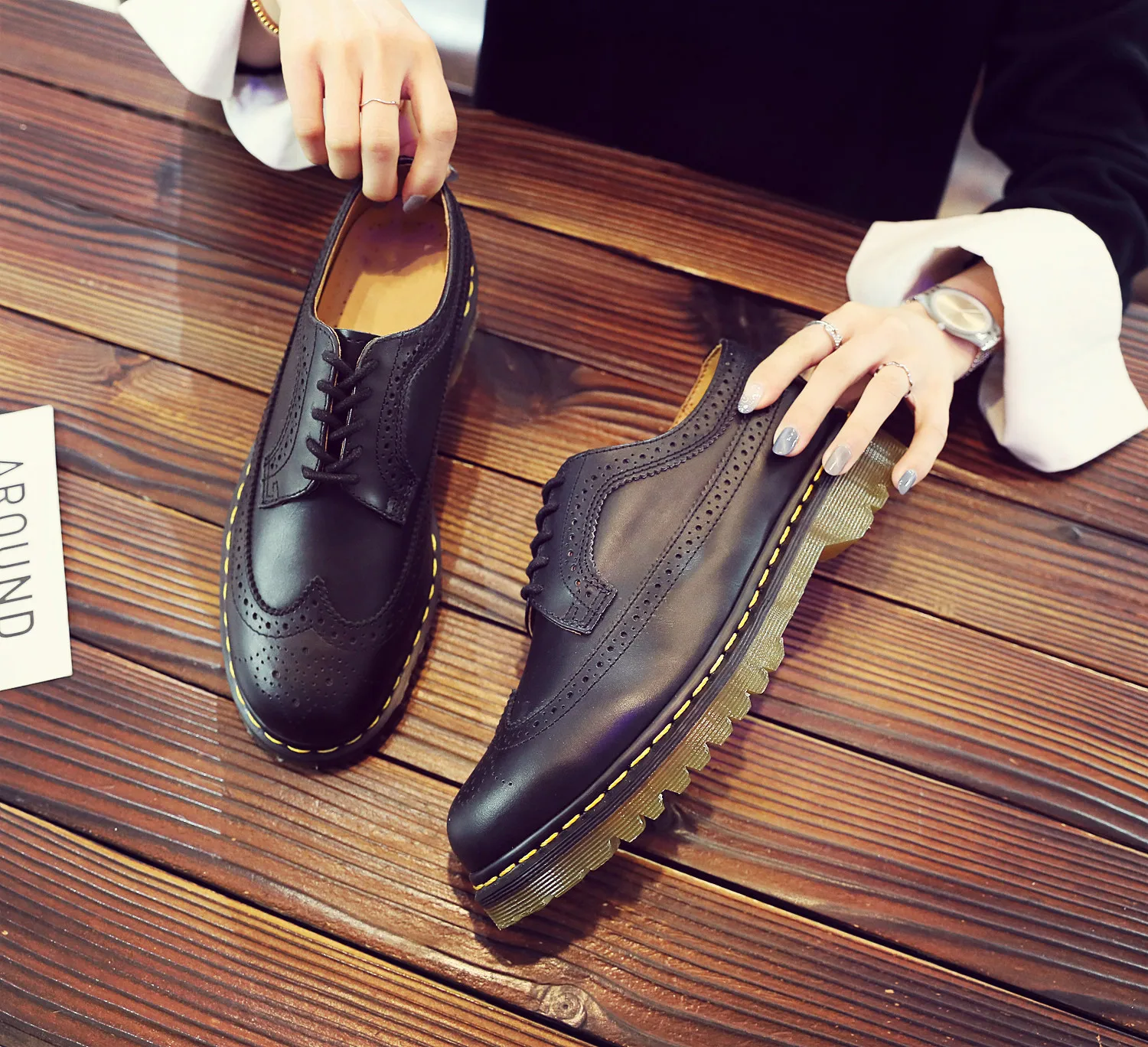 2020 nove ženske čevlje za ženske usnjene čevlje ženske brogues modni vse-tekmo casual moški čevlji za moške usnjene čevlje nekaj čevlji