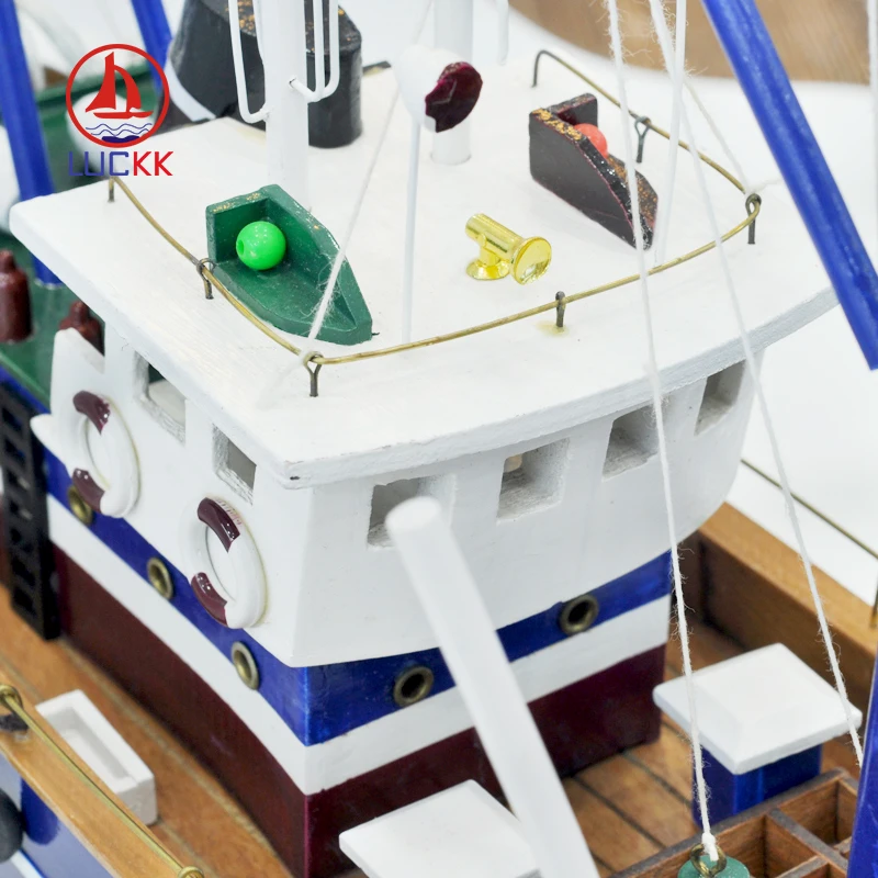 LUCKK Ameriki Slog Ribiško Ladjo Blue 45*13*31 cm Razkošno Leseno Jadrnico Igrače Jadranje Model Doma Dekor
