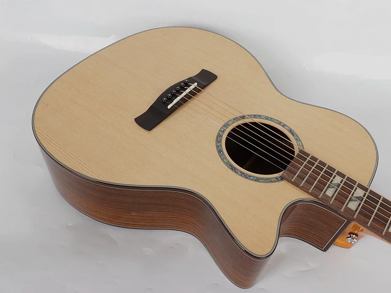 Trdna smreka akustična električna kitara metulj lesa s tuner EQ