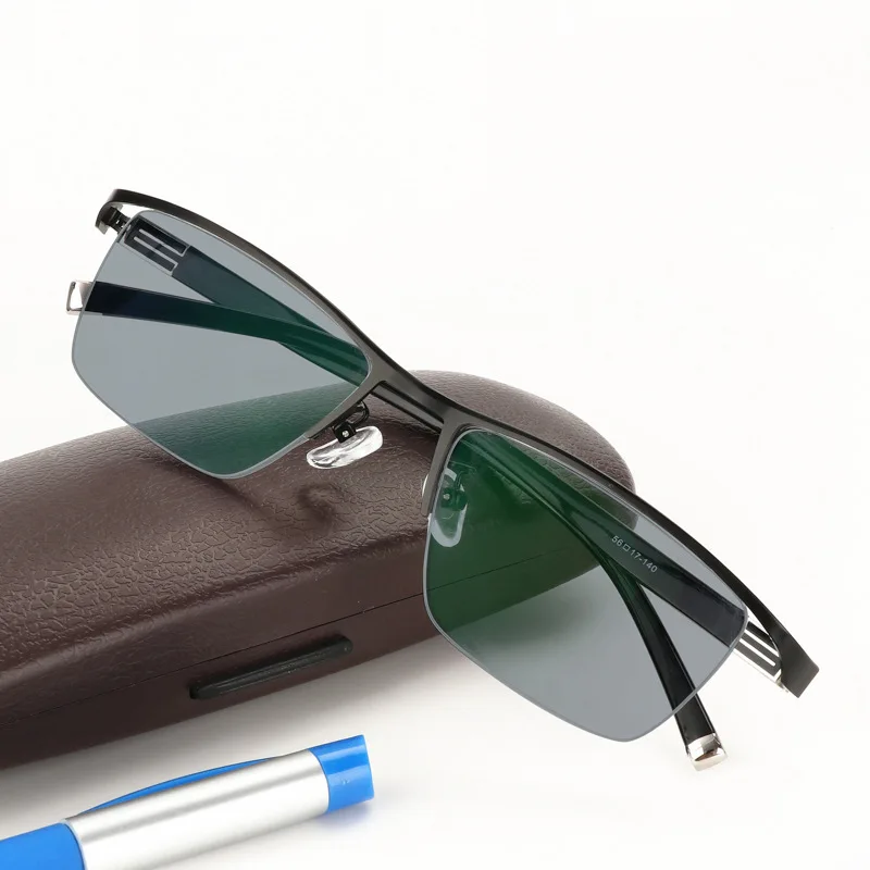 Nova Zasnova Photochromic Obravnavi Očala Moških Pol Platišča Titanove zlitine Presbyopia Očala sončna očala razbarvanje z dioptrije