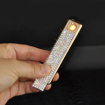 Kristalno Avto Pepelnik Bleščeč Diamant USB Cigaret Primeru paketa Polnjenje Windproof Plazme Lažji Slim za Ženske