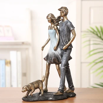 Pes Hoja Ljubitelje Figur Smolo Park Nekaj Kip Medu z Roko v roki Fant Ornament Dekor Plovila, Darilo za Punco