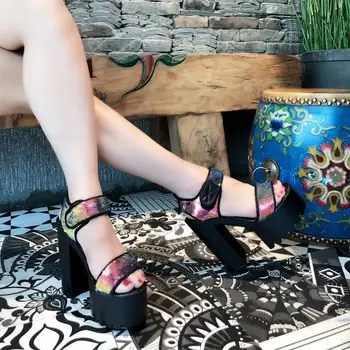 Poletje nove visoke pete debelo s seksi beseda sequined obsega joker ultra visoke pete 14 cm sijoče ženski Roman sandali