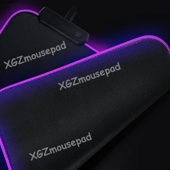 XGZ Velike RGB Gaming Mouse Pad Igralec Zaklepanje Edge Tipkovnica Mousepad Svetlobe LED, USB Žično Miško Miši 7 Slepi Barve XXL