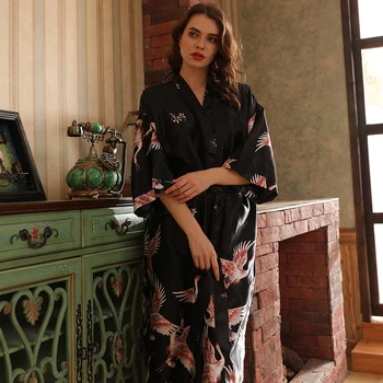 Ženske Svileno Haljo Pomlad Satenast Kimono Kopalni Plašč Nevesta Haljo Sleepwear Za Dame Domov Nosijo Pižamo Plus Velikost Nightdress 2020 Nova