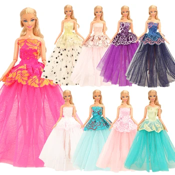 Moda Ročno 7 postavke /veliko Naključnih Lutke Opremo Igrača Princesa Stranka obleko Predmetov Za Barbie Jutranje Igra Dekle DIY Prisoten