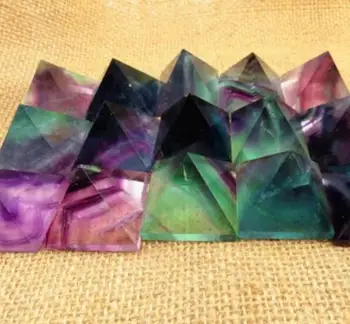 Naravni kristal piramida vijolično fluorite chlorophane piramida 40 mm *40 mm brezplačna dostava