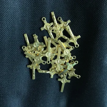 50 kos Drobne čare 12 mm*22 mm zlato brona, bakra, srebra Sv Sv Benedikta Križ Katoliški Križ za venec Zapestnica dobave