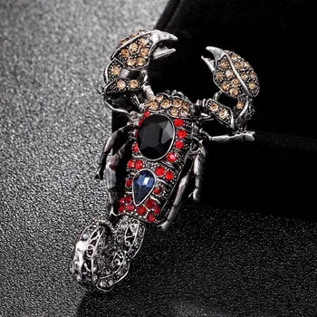 2018 vroče prodaja moške Scorpion insektov broške nakit blagovne znamke nosorogovo kristalno pin broška šopek izjavo punk hidžab bijoux
