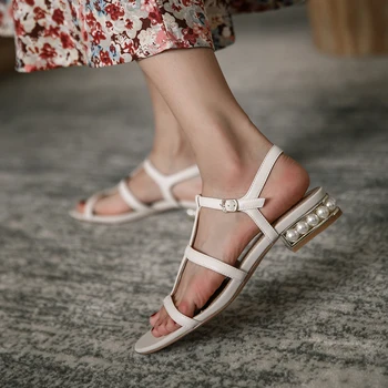 2020 poletje new Roman sandali ženska moda divje usnje nizke pete sandala retro pearl debele pete sandala Z924